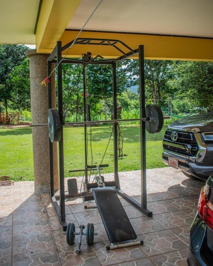 Linda Casa De Verano Con Amplias Zonas Verdes San Isidro De El General Dış mekan fotoğraf