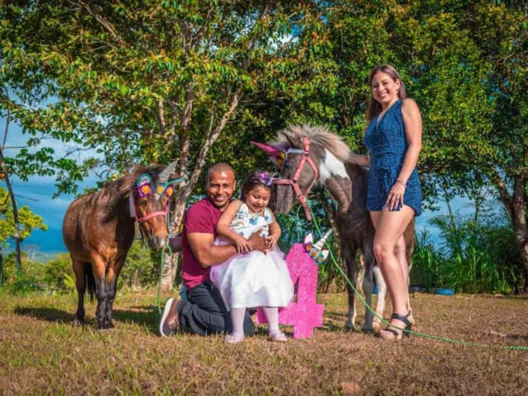Linda Casa De Verano Con Amplias Zonas Verdes San Isidro De El General Dış mekan fotoğraf